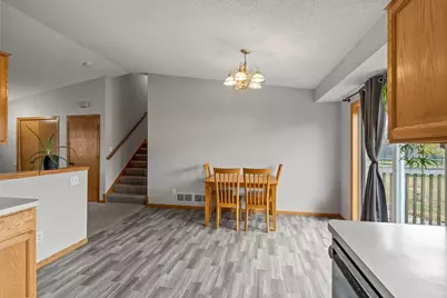 504 S Maple Street, Belle Plaine, MN 56011 - Photo 16