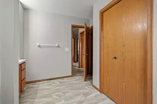 504 S Maple St, Belle Plaine, MN 56011 - Photo 22