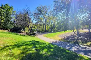 617 Crane Creek Ln, Eagan, MN 55121 - Photo 30