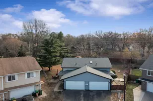 5224 Unity Ct, Crystal, MN 55429 - Photo 2