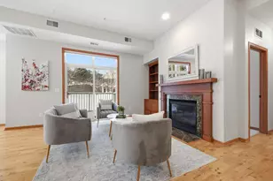 1256 County Rd D E, Maplewood, MN 55109 - Photo 4