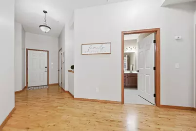 1256 County Road D E #104, Maplewood, MN 55109 - Photo 18