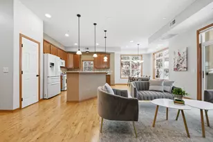 1256 County Rd D E, Maplewood, MN 55109 - Photo 8