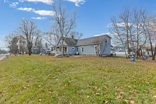 237 Cypress St S, Cambridge, MN 55008 - Photo 4