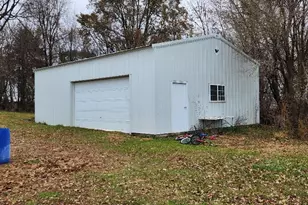 77348 325th St, Ellendale, MN 56026 - Photo 38