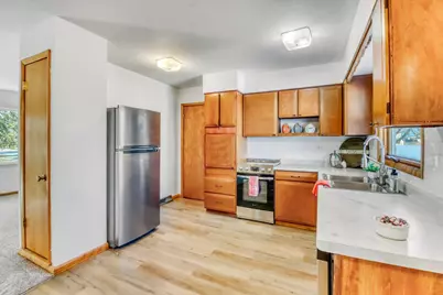 1119 Elm Street S, Moorhead, MN 56560 - Photo 4