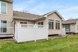 2208 Liberty Ln, Eagan, MN 55122 - Photo 28