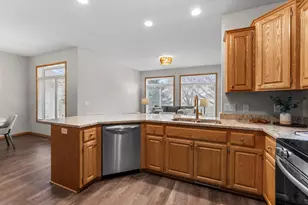 2208 Liberty Ln, Eagan, MN 55122 - Photo 14