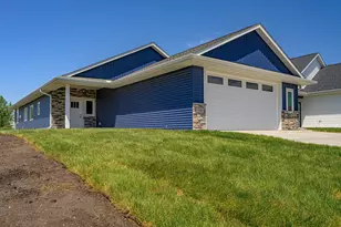 1332 Bradford St SE, Hutchinson, MN 55350 - Photo 1