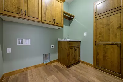 1332 Bradford Street SE, Hutchinson, MN 55350 - Photo 16