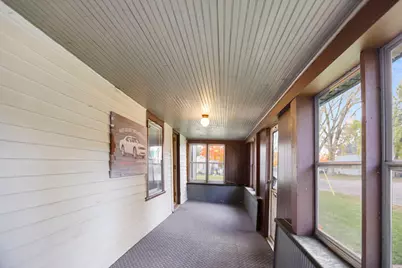 726 7th Avenue NW, Faribault, MN 55021 - Photo 10