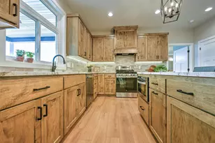 1308 Sherwood St SE, Hutchinson, MN 55350 - Photo 8