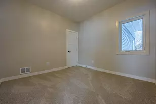 1308 Sherwood St SE, Hutchinson, MN 55350 - Photo 16