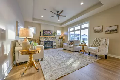 1308 Sherwood Street SE, Hutchinson, MN 55350 - Photo 2