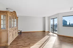 78 10th St E, Saint Paul, MN 55101 - Photo 8