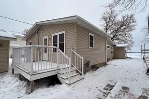 1590 W Lake Dr, Detroit Lakes, MN 56501 - Photo 1