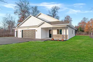 4638 Cedar Scenic Rd, Baxter, MN 56425 - Photo 2