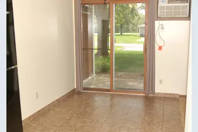 7600 157th Street W #105, Apple Valley, MN 55124 - Photo 10