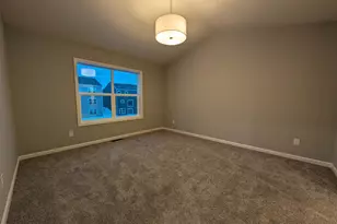 10462 Goodview Ave S, Cottage Grove, MN 55016 - Photo 14