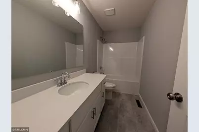 10462 Goodview Avenue S, Cottage Grove, MN 55016 - Photo 12