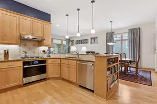 8117 Xerxes Cir, Bloomington, MN 55431 - Photo 8