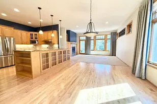 8117 Xerxes Cir, Bloomington, MN 55431 - Photo 4