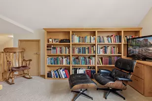 8117 Xerxes Cir, Bloomington, MN 55431 - Photo 28