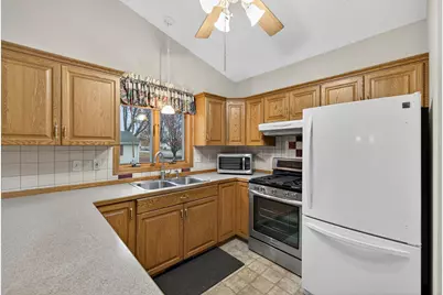 1606 17th Street SW, Austin, MN 55912 - Photo 12