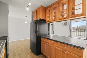 4110 Rahn Rd, Eagan, MN 55122 - Photo 6