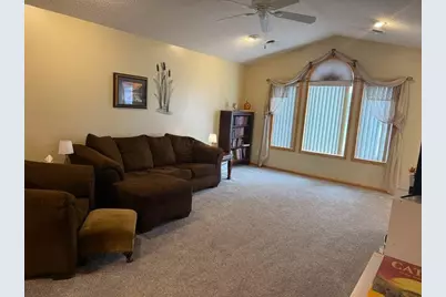 107 9th Street SE, Freeport, MN 56331 - Photo 10