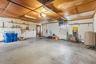 601 E 103rd St, Bloomington, MN 55420 - Photo 36