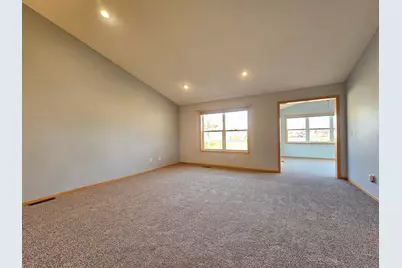 75 Crown Pointe Curve, Hudson, WI 54016 - Photo 8