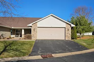 75 Crown Pointe Curve, Hudson, WI 54016 - Photo 20