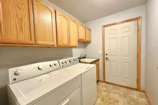 75 Crown Pointe Curve, Hudson, WI 54016 - Photo 16