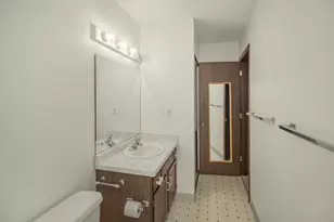 1181 Edgcumbe Rd, Saint Paul, MN 55105 - Photo 10