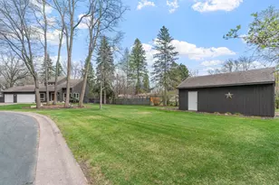 4830 Lakeview Dr, Shoreview, MN 55126 - Photo 30