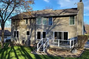 6415 Mere Dr, Eden Prairie, MN 55346 - Photo 4