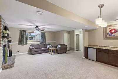 738 Manor Street, Vadnais Heights, MN 55127 - Photo 14