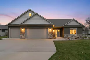 1100 19th Ave SW, Austin, MN 55912 - Photo 1