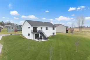 963 Golfview Ave, Zumbrota, MN 55992 - Photo 28