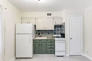 1190 St Paul Ave, Saint Paul, MN 55116 - Photo 8