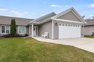 724 State St, Kenyon, MN 55946 - Photo 1