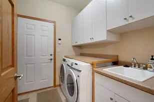 1985 Raspberry Ridge Pl NE, Owatonna, MN 55060 - Photo 40