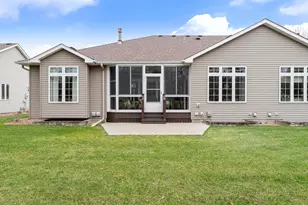 1985 Raspberry Ridge Pl NE, Owatonna, MN 55060 - Photo 8