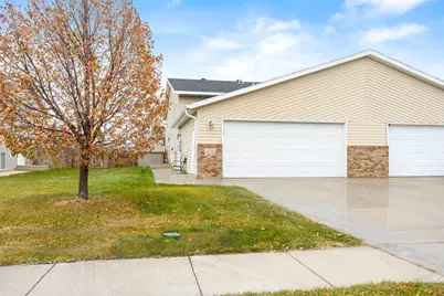 4758 Townsite Place S, Fargo, ND 58104 - Photo 1