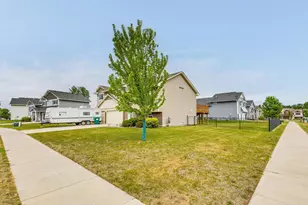 37621 Hawthorne Ave, North Branch, MN 55056 - Photo 20