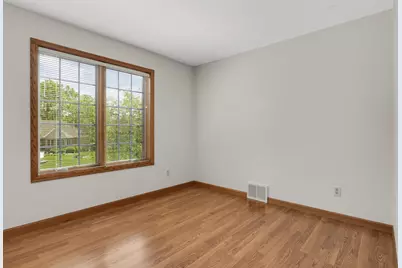 1318 W Royal Oaks Drive, Shoreview, MN 55126 - Photo 34