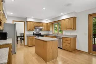 1318 W Royal Oaks Dr, Shoreview, MN 55126 - Photo 10