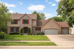 1318 W Royal Oaks Dr, Shoreview, MN 55126 - Photo 2