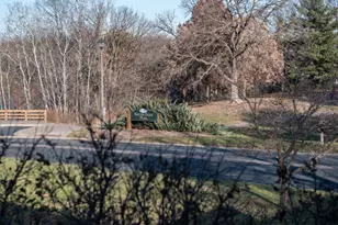 676 N Hay Lake Rd, Eagan, MN 55123 - Photo 54